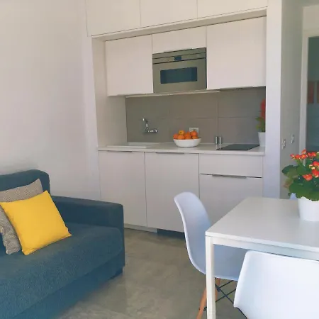 Moderno Apartamento Con Vistas Y Piscina Jacuzzi Διαμέρισμα *